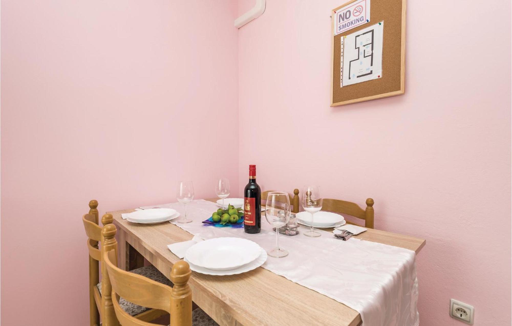 Gorgeous Apartment In Matulji With Kitchen Exteriör bild